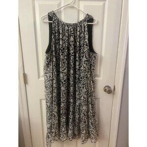 JBS women’s‎ knee length floral dress. Size 20W